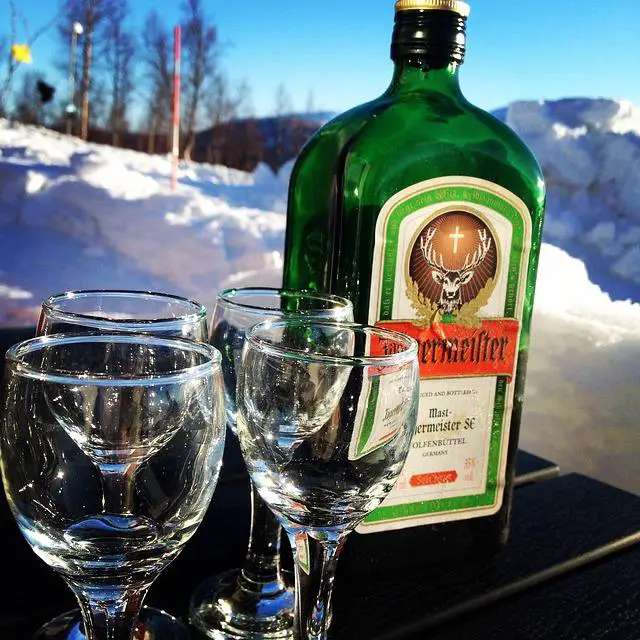 Jagermeister a Lepkem: Bezpečný Pro Celiaky?